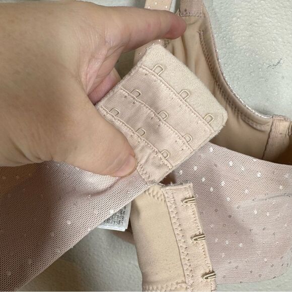 Wacoal Back Appeal Underwire Bra Neutral Cream Blush Pink Size 36D 855303 - Picture 3 of 7